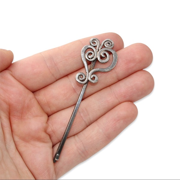 Vintage Sterling Silver Hair Pin Heart with Swirl Scroll Filigree Bobby Hairpin - Picture 4 of 4